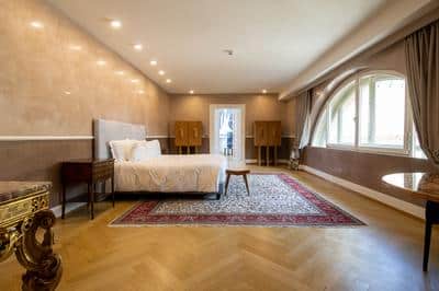 Gallery Royal Suite