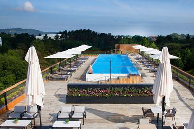 Rooftop Swimming Pool