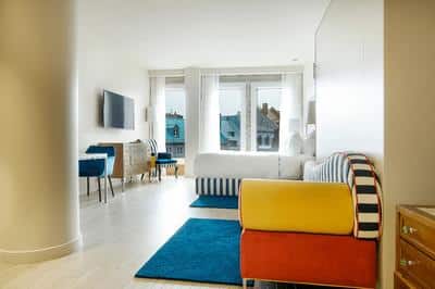 Upper Studio with City View
