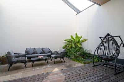 Pu Xiang Courtyard Room