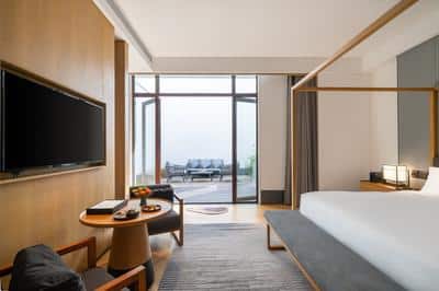 Pu Xiang Courtyard Room
