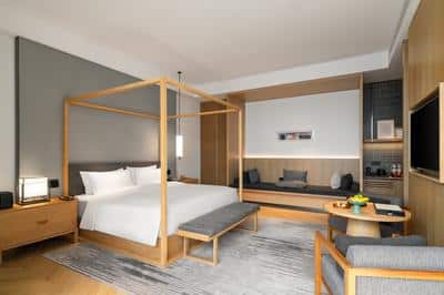 Pu Xiang Courtyard Room