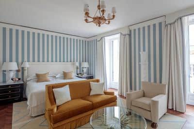 Duomo Two Bedroom Apartment with Balcony
