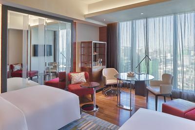 2 Double Beds Club Access Deluxe