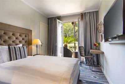 1 Twin Bed