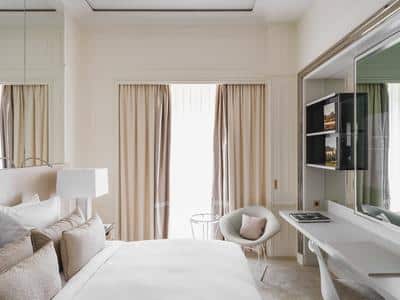 Premier Room