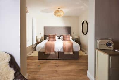 Small Suite