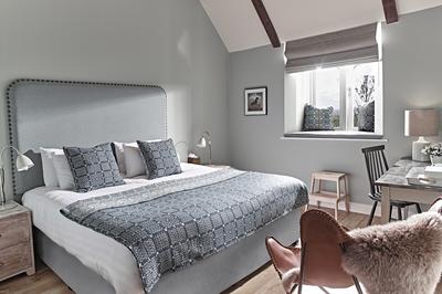Medium Room
