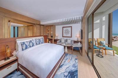 Deluxe Beach Front Room