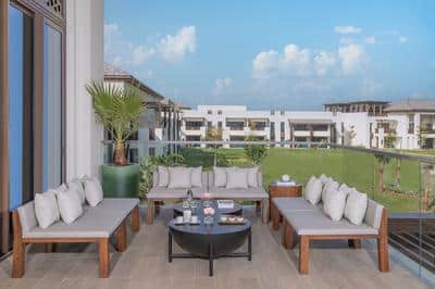 Lobby Lounge - Terrace