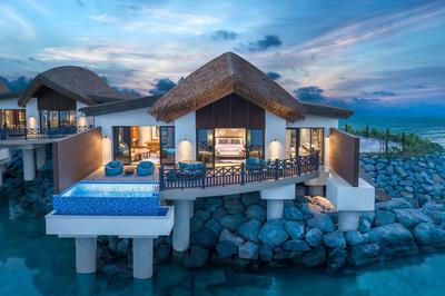Peninsula Sea View Pool Villa