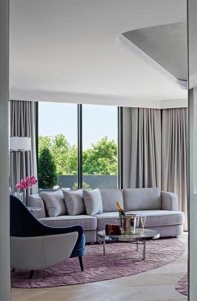 Royce Suite