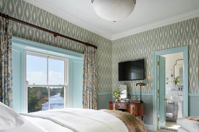 Classic Riverside Room