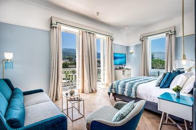 Junior Suite Side Sea View