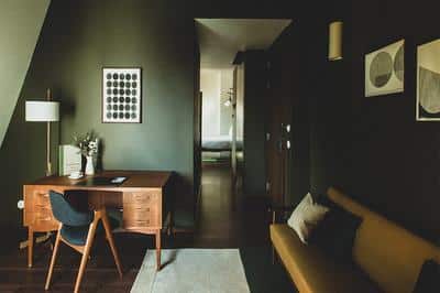 Vintage Castle Suite