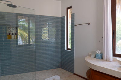 Seabreeze Luxury Villa