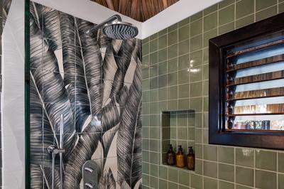 Seabreeze Beach Bungalow