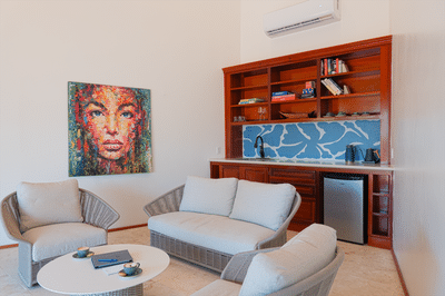 Seabreeze Luxury Villa