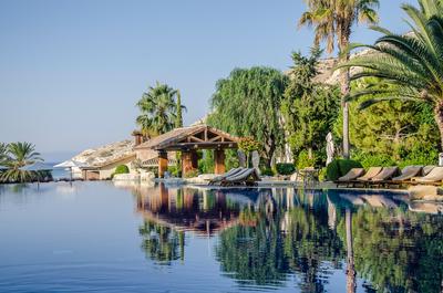 Poseidon Pool Bar