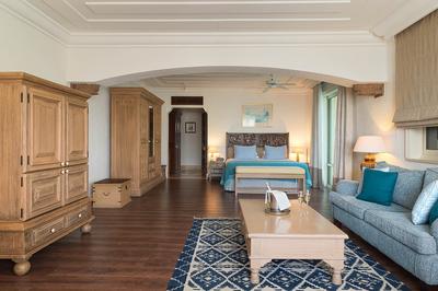 Executive Suite Sea View Main Building