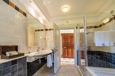 Executive Suite Eagles Nest Plunge Pool