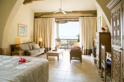 Executive Suite Sea View with a Fireplace