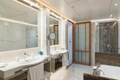 Executive Suite Sea View