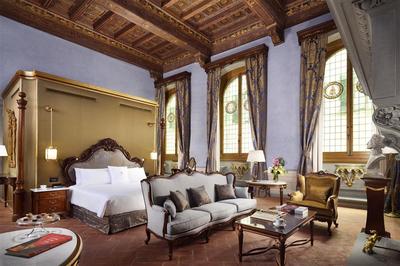 Dante Alighieri Luxury Suite
