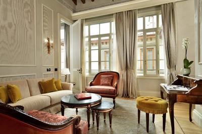 1 Bedroom Luxury Apartment