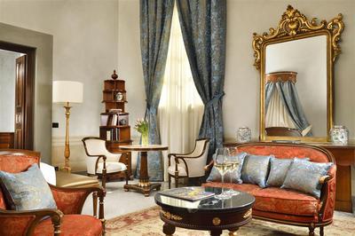 Frescoed Junior Suite