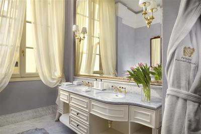 Frescoed Junior Suite