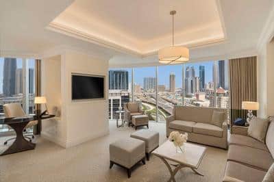 Executive Club Suite
