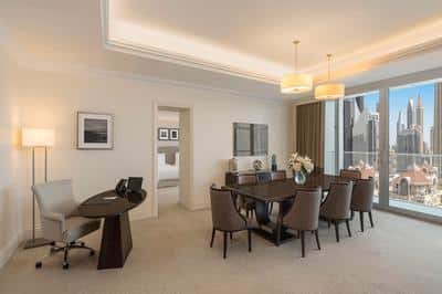 Signature Club Suite