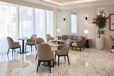 Club Lounge