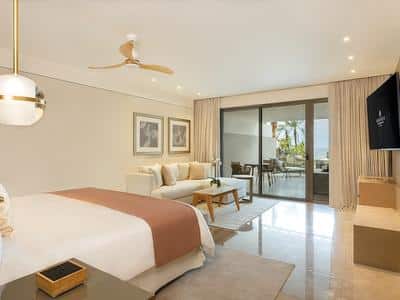 Pool King Suite