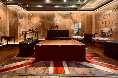 I Am Anarchy Signature Suite