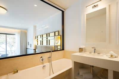 Riviera Suite