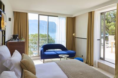 Riviera Suite