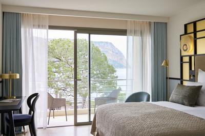 Executive Sea View Room