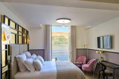 Deluxe Sea View Room