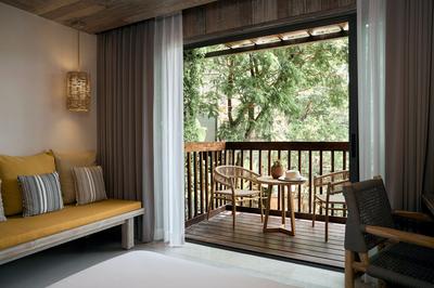 1 King Premium Garden View