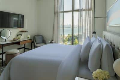 1 King Deluxe Palm Sea View