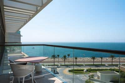 1 King Deluxe Arabian Sea View