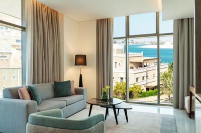 1 Bedroom Suite Dining Kitchen Balcony Palm Sea View