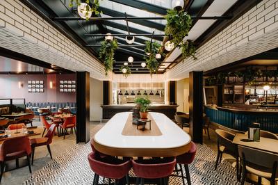Voyagers Restaurant & Bar