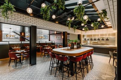 Voyagers Restaurant & Bar