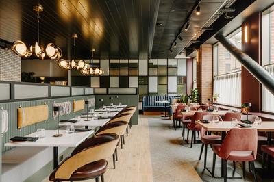 Voyagers Restaurant & Bar