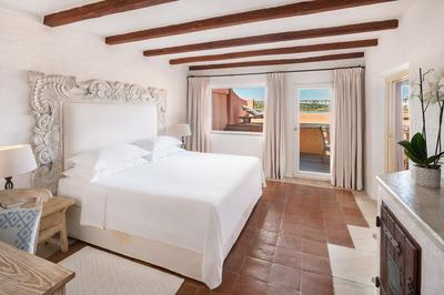 Signature Suite