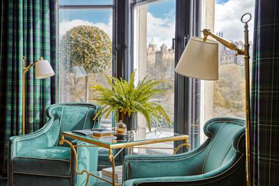Isobel Signature Suite
