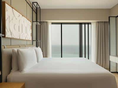 Breaking Waves Suite with Terrace
